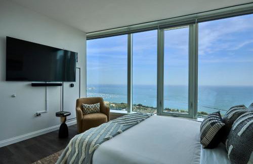 Lux Apts with Lake Views and Top Amenities - Foto 61