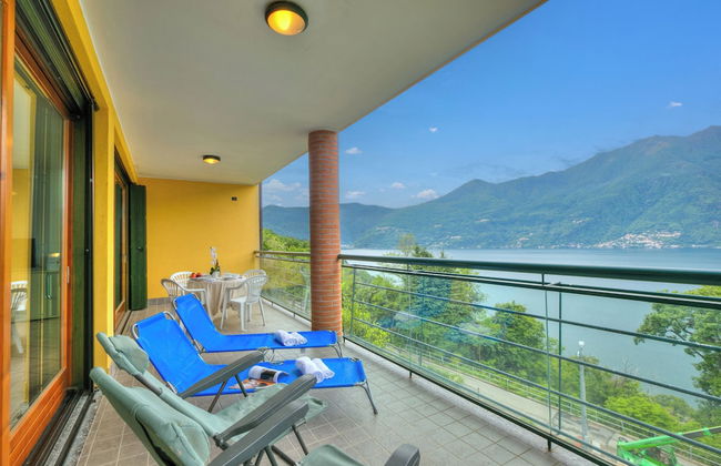 Va Pensiero sul lago Stunning View - Photo 17