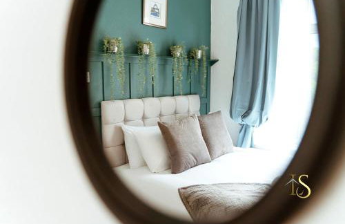 *Luke Stays Oswald Terrace* - Foto 12