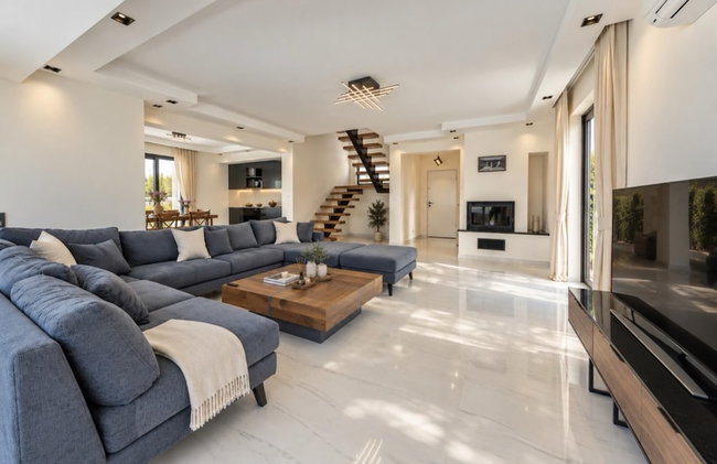 Luxury 4-bed Villa With Private Pool and Jacuzzi - Foto 15
