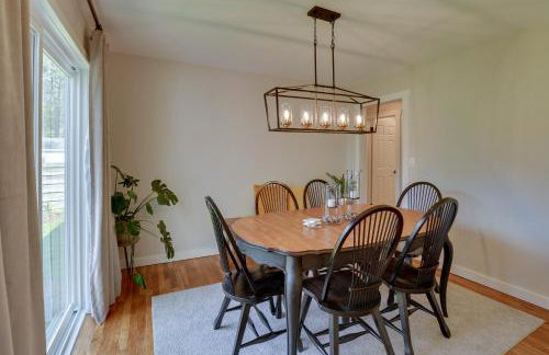 Walk to Beach Lake Michigan Getaway! - Foto 3