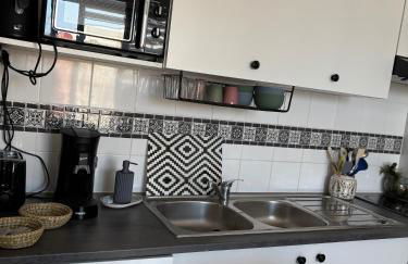 Petit chez moi avec parking - Photo 14