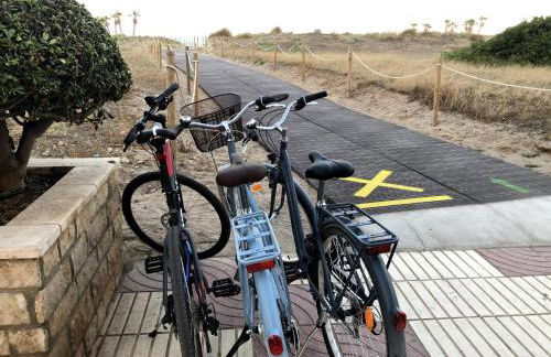 Global Properties, Adosado en primera linea de playa con vistas al mar - Foto 32
