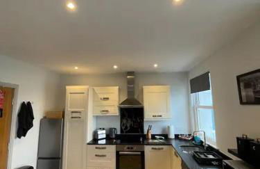 Superb 2 Bedroom Sea View Flat - Foto 7