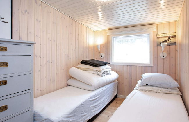 6 Person Holiday Home in Hojby - Photo 4