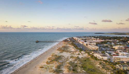 Unique 3BR, 1 of 5 Condos w/Huge Poolside Patio, Steps to Beach & Pier, Gated - Foto 3