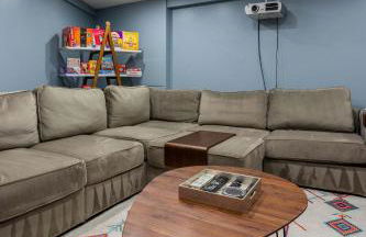 3-Story Townhome Free Parking Private Patio Washer-Dryer - Foto 42