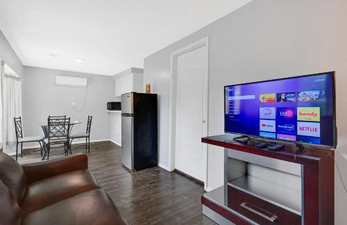 Home for summer with pool, pool table, outdoor kitchen,patio and balcony - Foto 59