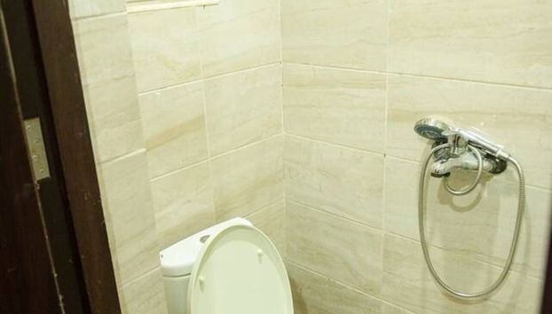 Lovely One-bed Apartment Located in Abuja - Foto 4, Bagno