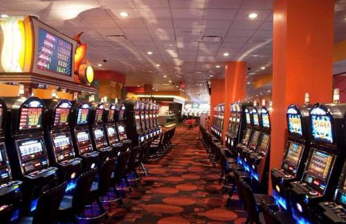 The LuxeLanding MIA- Swimming pool, Oasis Lounge, Mini Golf, BBQ and Hibachi Grill , and Outdoor Games - Photo 43