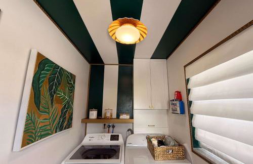 5 Min to Beach - Heated Pool Hot Tub 85 TV's BBQ Games - Foto 54