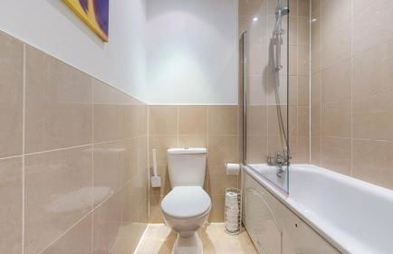 Bright and cosy 1 bed flat next to Tower Bridge - Photo 20