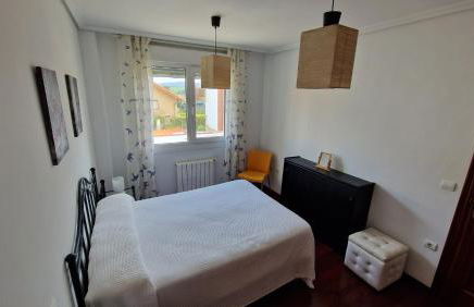 Chalet Adosado con jardín - Foto 11