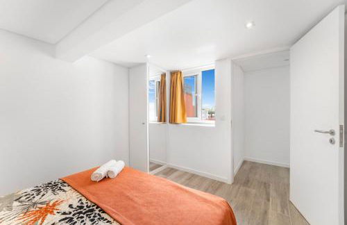 Brand new private modern apartment with Patio and Sea View - Photo 16