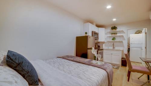 Nurse-Ready Rental 10 Mi to Dtwn Riverside! - Foto 2