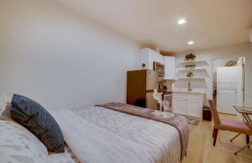 Nurse-Ready Rental 10 Mi to Dtwn Riverside! - Foto 2