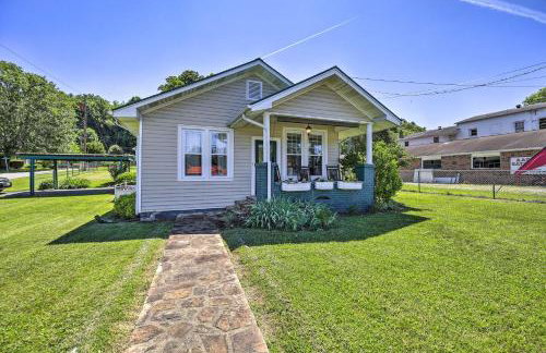 Cozy Damascus Cottage with Porch and Trail Access! - Foto 1