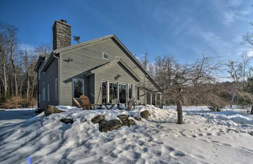 Berkshires Home on 11 Acres with Pond and 2 Fire Pits! - Foto 4
