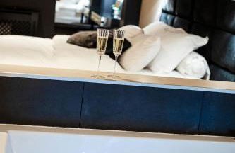 Hédoné Suite de luxe et Spa privatif - Foto 1