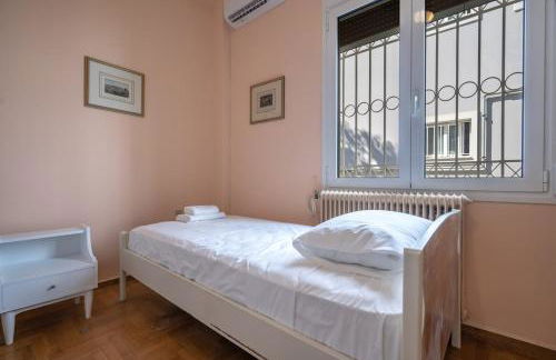 Retro 2-Bdrm House Near Metro in Heraklion by ΜΡS - Foto 9