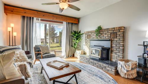 Secluded Home with Lake View in Delton! - Foto 5