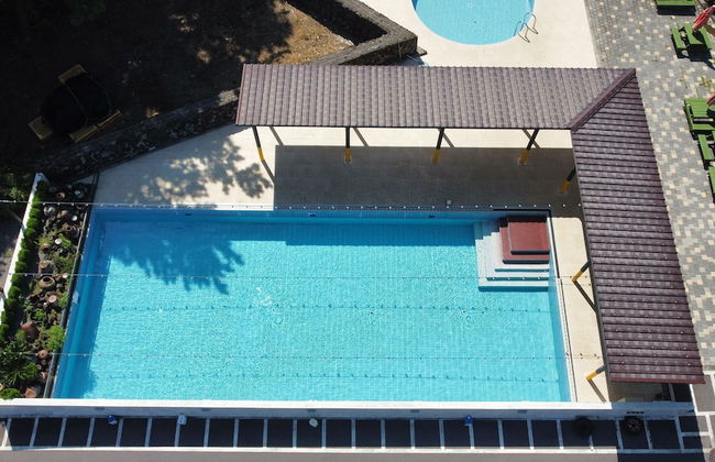 JnB Family Hotel - Photo 20