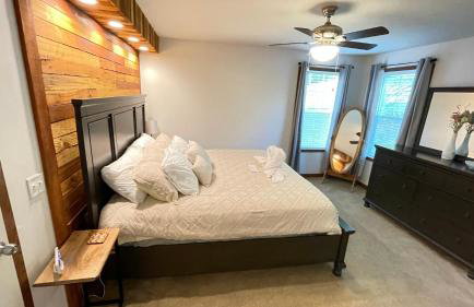 3 Bedroom in Hocking Hills w King Bed Logan Ohio - Foto 11