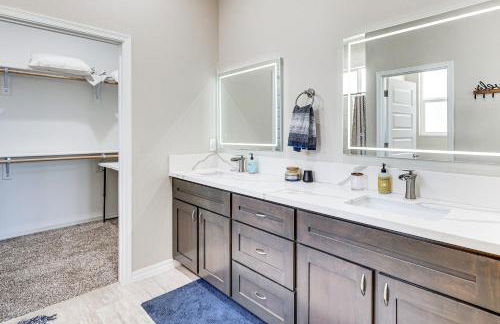 Mtn-View Home with Patio, 3 Mi to Colorado River! - Foto 16