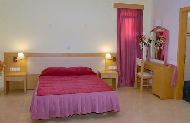 Theofilos Superior Resort Hotel & Spa - Photo 8