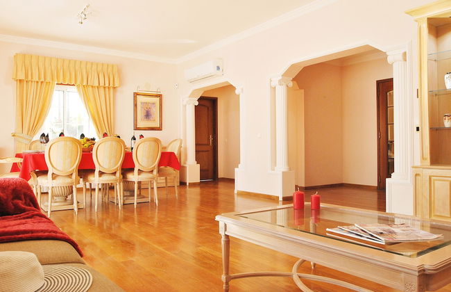 Villa Nespereira - Photo 36