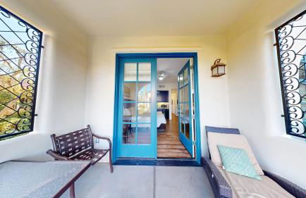 LV007 Downstairs LV Studio in a Quiet Location - Photo 12