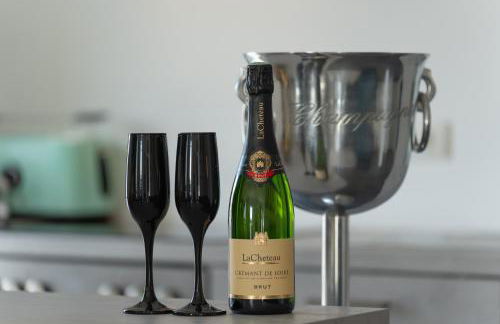 Lit Living - Luxury House - Box Spring - Parking - Exclusive Kitchen - Foto 19