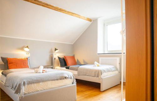 Haus Nürburgring I 4 Schlafzimmer für 1-10 Personen I Küche I Garten I Grillplatz - Foto 5