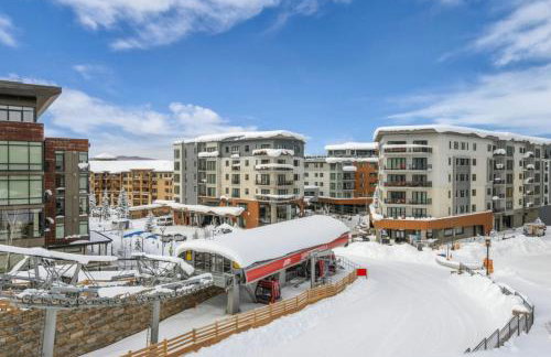 Sunrise Gondola Retreat Ski In Ski Out - Photo 2