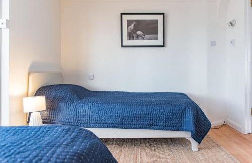 The Watch Tower by Bloom Stays - Photo 8