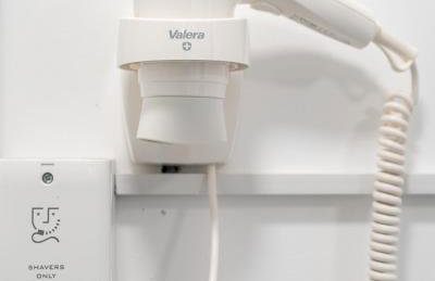 Oak Lodge - Photo 10