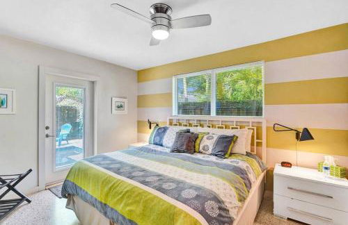 Heated pool, parking, 5 min walk to food and fun! - Foto 20