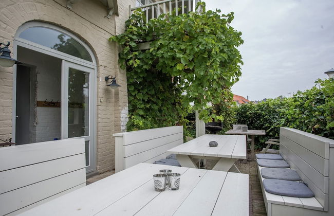 Beautiful Villa Near the Sea - Photo 58