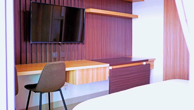 Modern Style Suite at Embarcadero Apartment Bintaro - Foto 4, Habitación