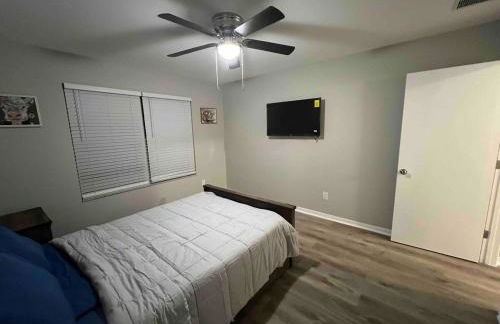 Get cozy in this Renovated home by the Villages - Foto 6