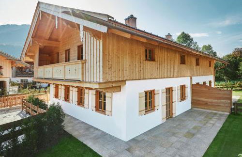 Chalet Kreuth II - Private Alpine Chalet next to Tegernsee for Family & Friends - including Sauna & free parking - Foto 2