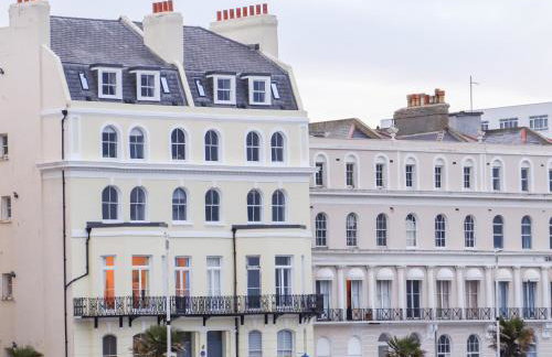 The Old Spy Headquarters - Foto 32