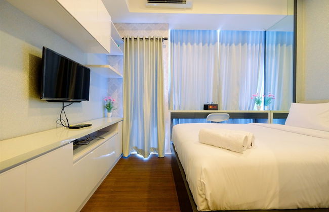 Best Price Studio Apartment at Capitol Park Residence - Photo 9