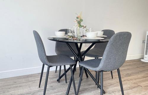 Fully-Furnished Studio Apt in Islington with Wi-Fi near Angel, Kings Cross & Upper Street by NourNest Apartments - Foto 17