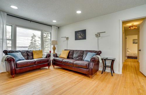 Waterfront Eagle Lake Home with Yard and Deck - Foto 4