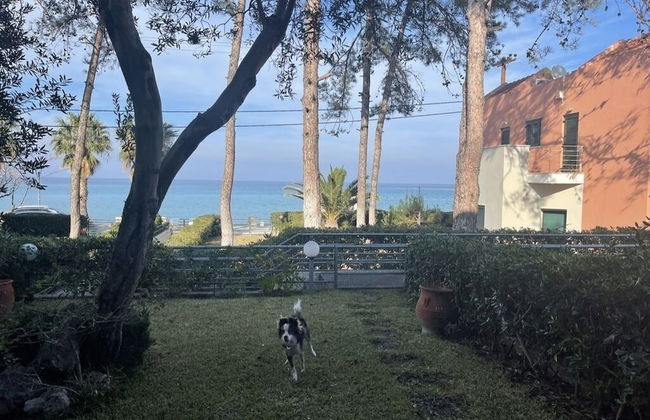 Stay at Beachfront Villa Lilia in Pefkohori, Halkidiki for a Dreamy Vacation - Foto 24