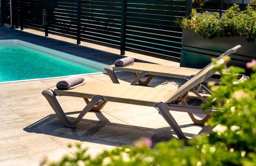 Limi Deluxe Sea View Suites - Private Pools - Foto 114