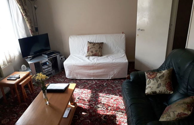 House with a garden in Arnos Grove - Foto 16