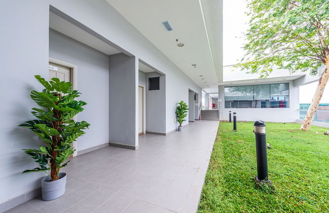 8500SF Rooftop Pool & Gym at Cyberjaya - Photo 3