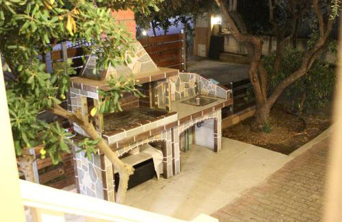 Village House - Photo 49